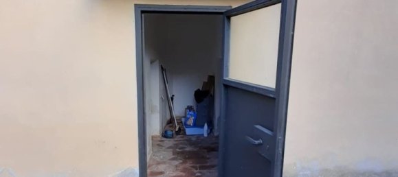 5 rooms Apartment in Campi Bisenzio, Italy No. 125262 30