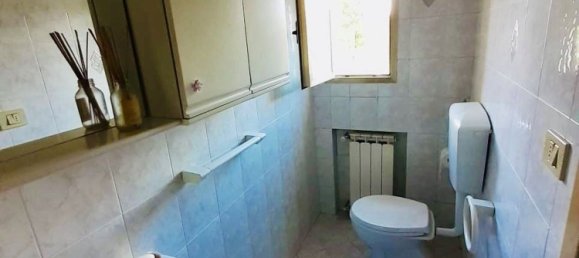 5 rooms Apartment in Campi Bisenzio, Italy No. 125262 22