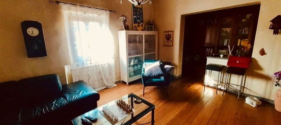 5 rooms Apartment in Campi Bisenzio, Italy No. 125262 2