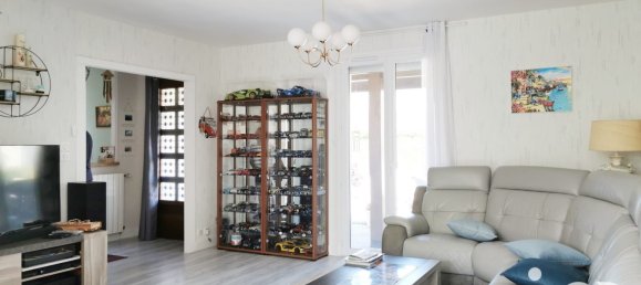 Casa de 3 dormitorios en Feytiat, France No. 304033 3