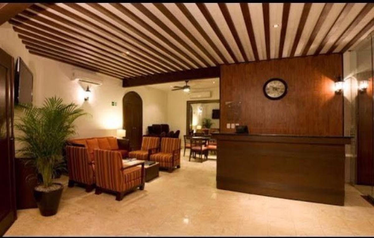 536m² Building in Yucatan, Mexico No. 202435