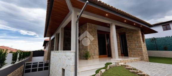 3 bedrooms Villa in Cornuda, Italy No. 260318 2