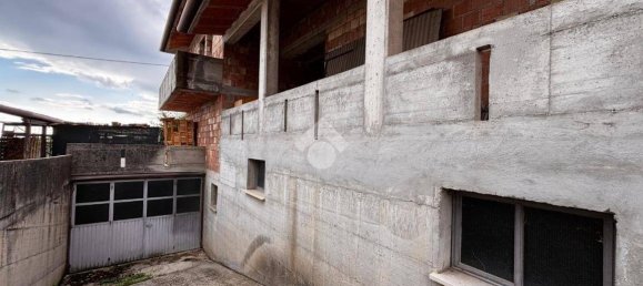 3 bedrooms Villa in Cornuda, Italy No. 260318 9