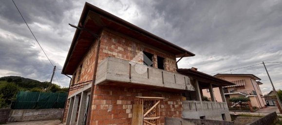 3 bedrooms Villa in Cornuda, Italy No. 260318 5