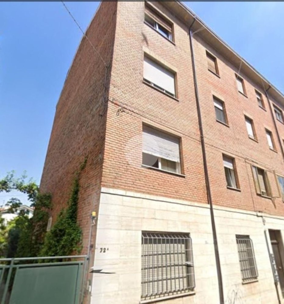 3 rooms Apartment in Ferrara, Italy No. 262483
