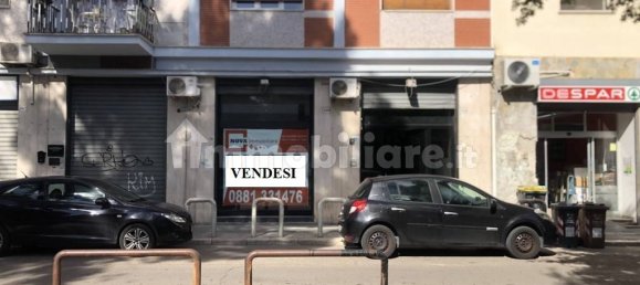 Imóvel comercial de 2 divisões em Foggia, Italy N.º 364083 2