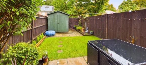 Дом с 2 спальнями в Бордон, Великобритания № 13830 6