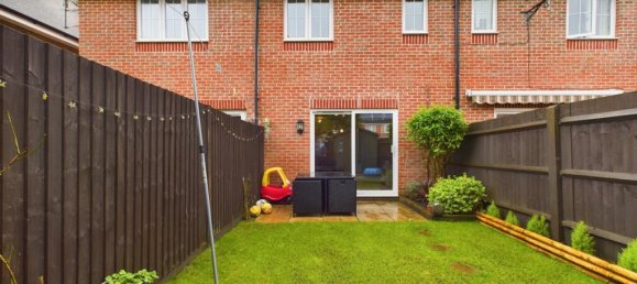 Дом с 2 спальнями в Бордон, Великобритания № 13830 7