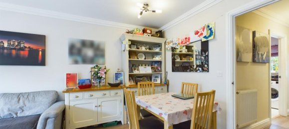 Дом с 2 спальнями в Бордон, Великобритания № 13830 3