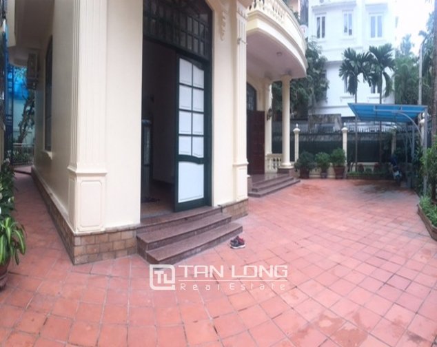 Вилла с 5 спальнями в Тэйхо, Вьетнам № 1972