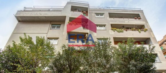 3 rooms Apartment in Rome, Italy No. 37670 44