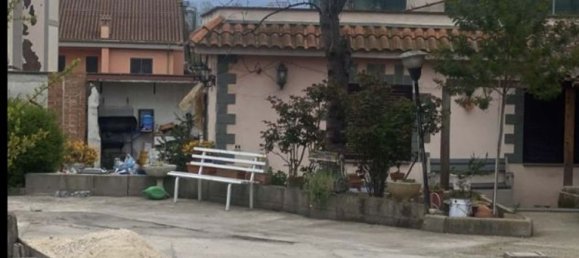 3 rooms Apartment in Rome, Italy No. 198835 9