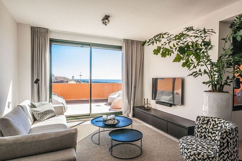 3 bedrooms Penthouse in Marbella, Spain No. 236999