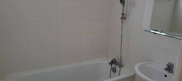 Apartamento de 2 dormitorios en Epernon, France No. 71958 8