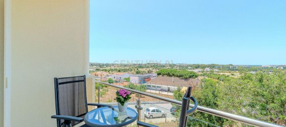 3 bedrooms House in Guia, Portugal No. 226305 2