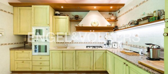 4 bedrooms Villa in Monte San Pietro, Italy No. 260876 8