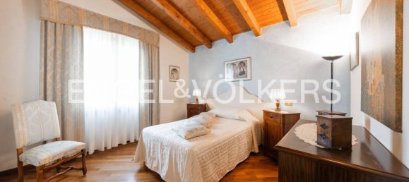 4 bedrooms Villa in Monte San Pietro, Italy No. 260876 15