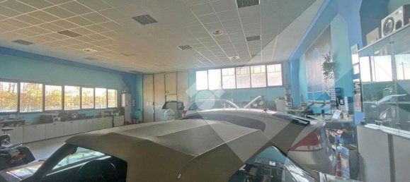 Almacén de 2 habitaciónes en Vanzago, Italy No. 80275 7