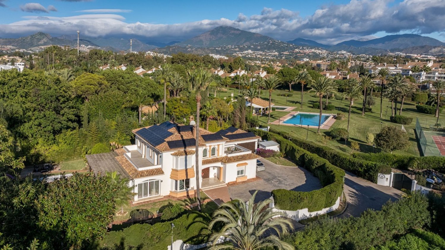 6 Schlafzimmer Villa in Marbella, Spain, Nr. 137767