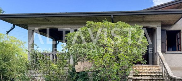 5 bedrooms Villa in Bedizzole, Italy No. 329054 2