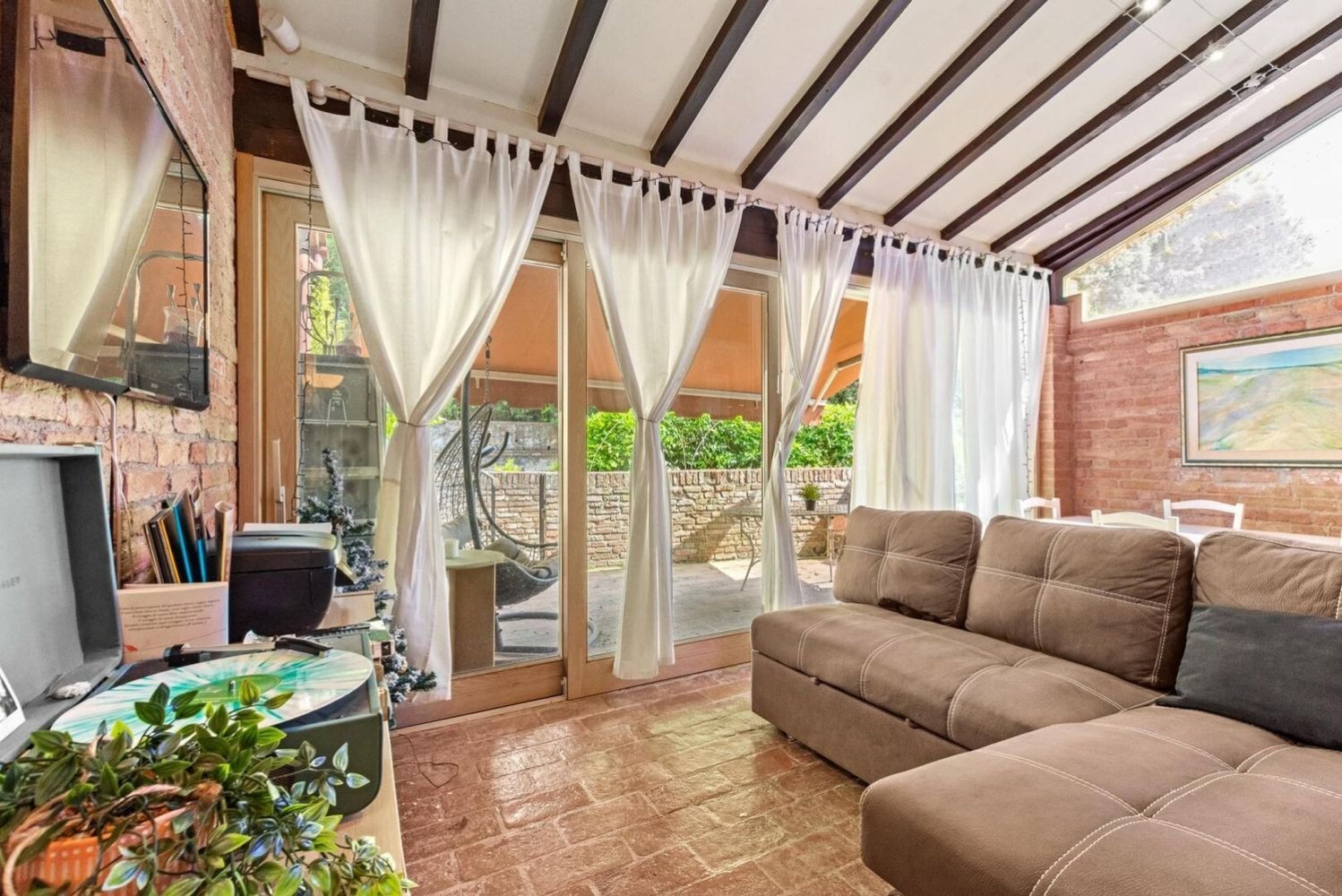 6 rooms Apartment in Siena, Italy No. 57132