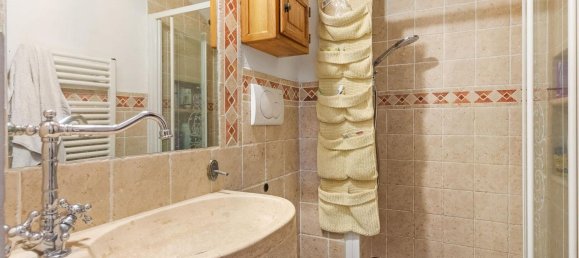 6 rooms Apartment in Siena, Italy No. 57132 16