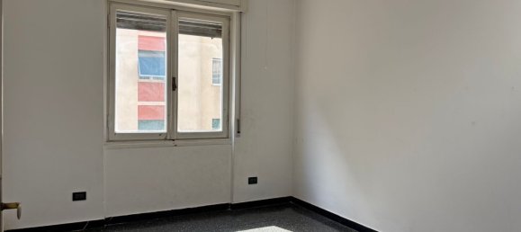6 chambres Appartement à Genoa, Italy No. 376389 11
