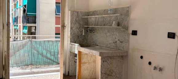 6 chambres Appartement à Genoa, Italy No. 376389 9