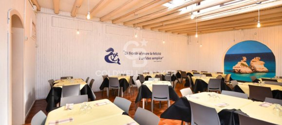 2غرفة عقار تجاري في Melendugno, Italy رقم 69448 4