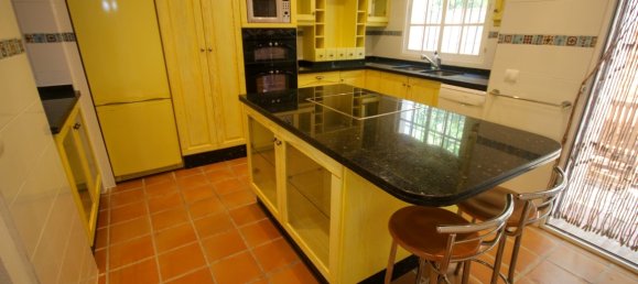 Adosado de 2 dormitorios en Istán, Spain No. 28097 9