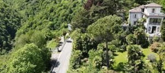 18 rooms Villa in Dizzasco, Italy No. 14351 17