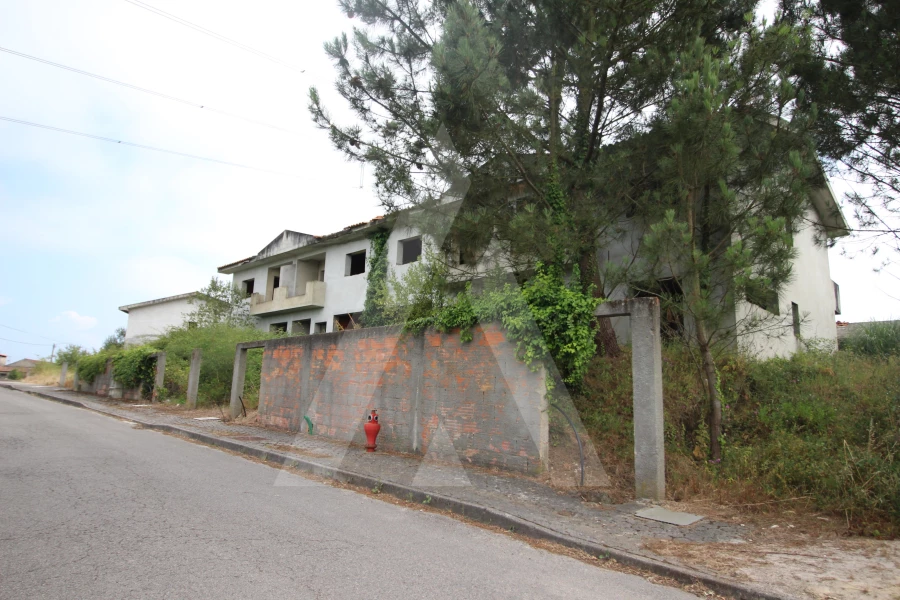 Земельный участок в Авейру, Португалия № 93233