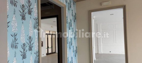 643m² Commercial property in Sassari, Italy No. 312926 15