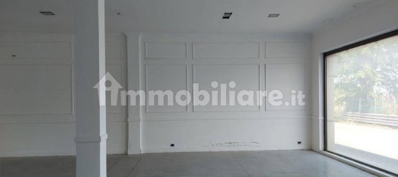 643m² Commercial property in Sassari, Italy No. 312926 12