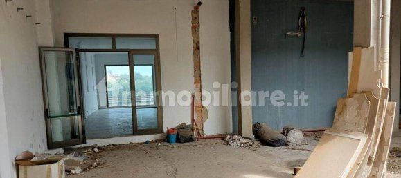 643m² Commercial property in Sassari, Italy No. 312926 7