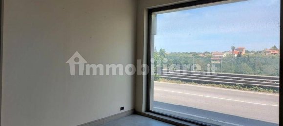 643m² Commercial property in Sassari, Italy No. 312926 16