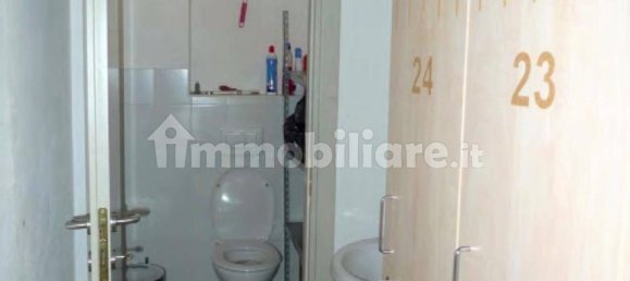 643m² Commercial property in Sassari, Italy No. 312926 14