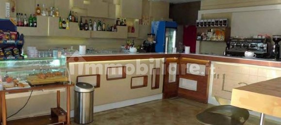 643m² Commercial property in Sassari, Italy No. 312926 5