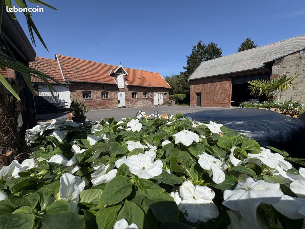 Casa de 4 dormitorios en Pas-de-Calais, France No. 330343