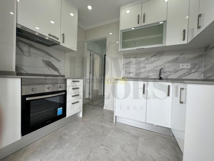 1 bedroom Apartment in Rio de Mouro, Portugal No. 153029