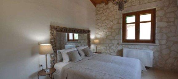 3 bedrooms Property in Zakynthos, Greece No. 572 10