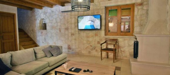 3 bedrooms Property in Zakynthos, Greece No. 572 6