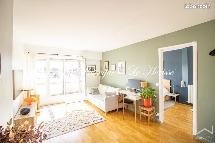 2 chambres Appartement à Paris, France No. 313006