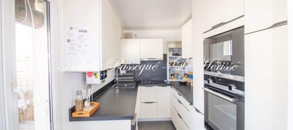 2 chambres Appartement à Paris, France No. 313006 3