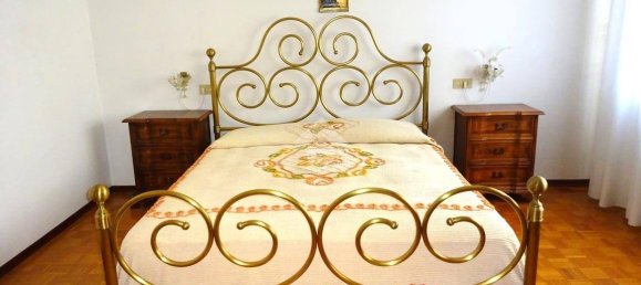 3 bedrooms Villa in Ferrara, Italy No. 63768 17