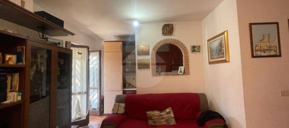 2 bedrooms Villa in Ladispoli, Italy No. 141542 3