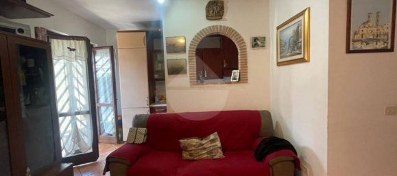 2 bedrooms Villa in Ladispoli, Italy No. 141542 2
