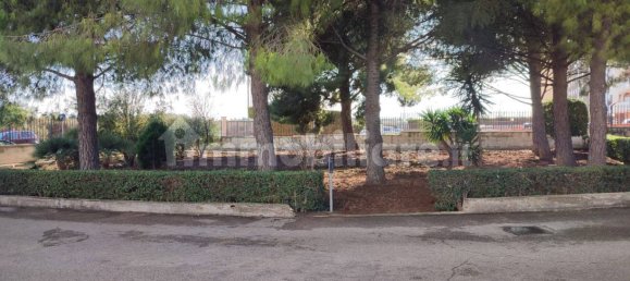 2 bedrooms Apartment in Bari, Italy No. 18802 3