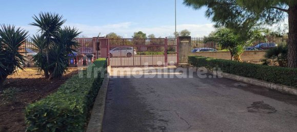 2 bedrooms Apartment in Bari, Italy No. 18802 4