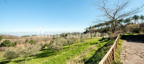 Дом с 4 спальнями в Кьянни, Италия № 232560 2